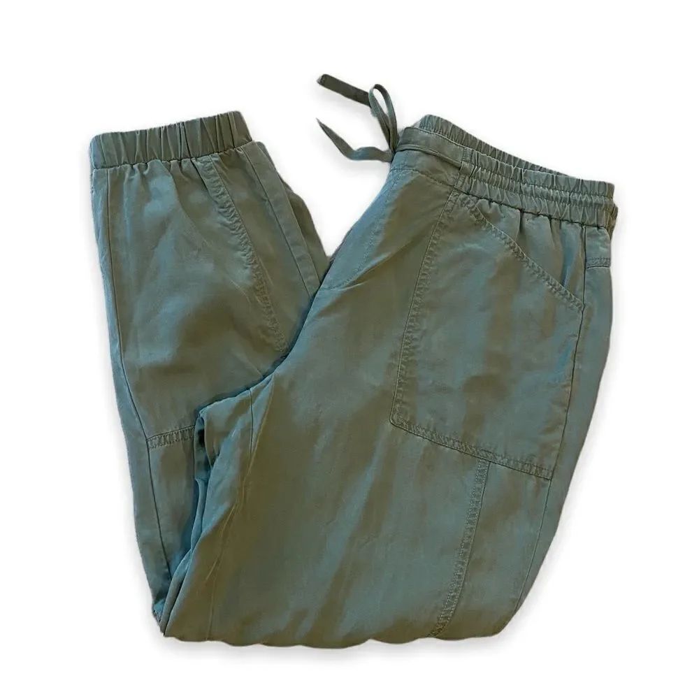 Banana Republic Cargo Jogger Pants